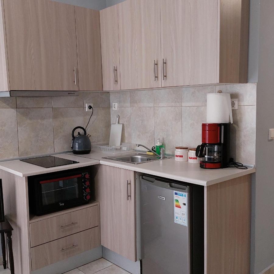 Yolanda Studios Пирея Екстериор снимка
